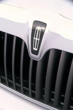 Lincoln Aviator 2003 года